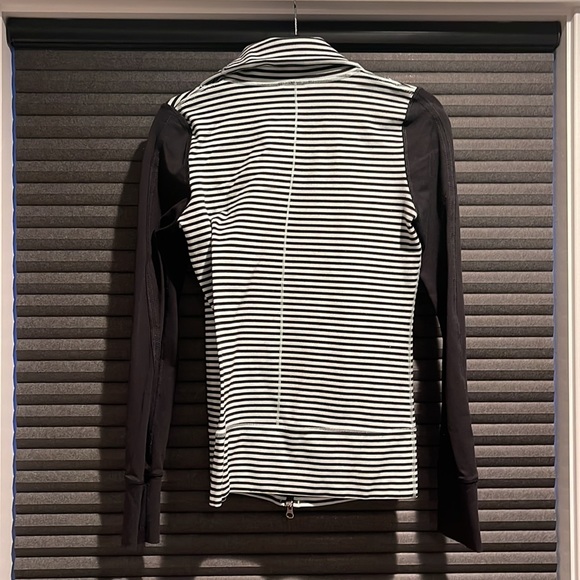 Lululemon zip up jacket - Picture 3 of 3